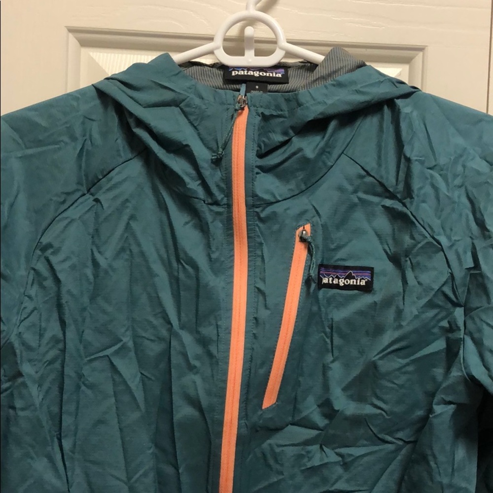 Patagonia thin running jacket